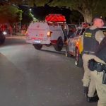 Adolescente é baleado enquanto estava no quintal de casa