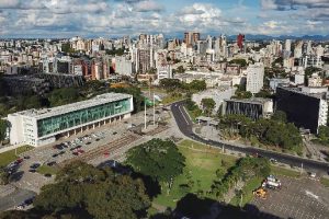 Confira o que abre e fecha em Curitiba no feriado de 7 e 8