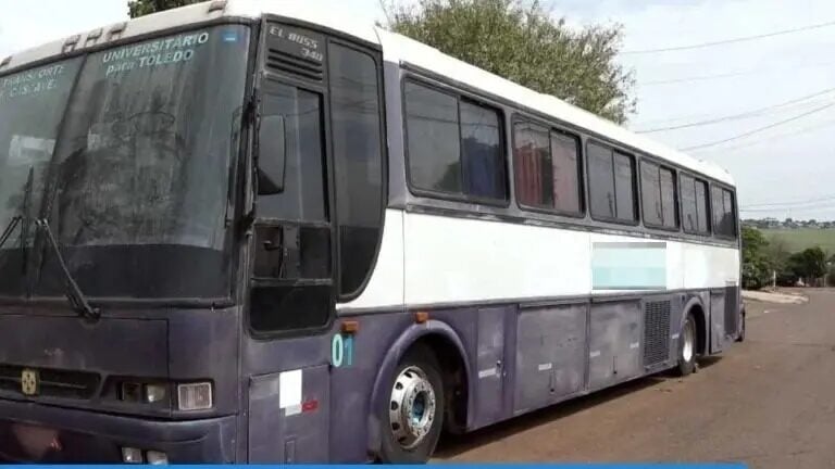 Garota desabafa sobre vídeo de sexo com adolescentes em ônibus: 'Fui vítima'