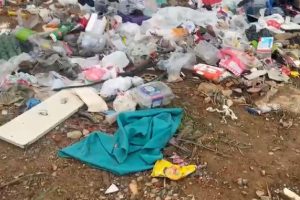 Homem é preso por jogar lixo em terreno baldio na Grande Curitiba