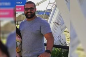 Homem morto a facadas por marido da amante estava sem roupa