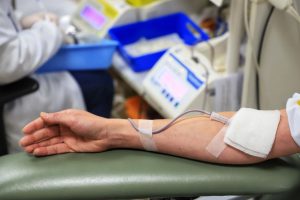 Lei quer permitir que doadores de sangue e medula tenham 'perdão' de multas do EstaR em Maringá