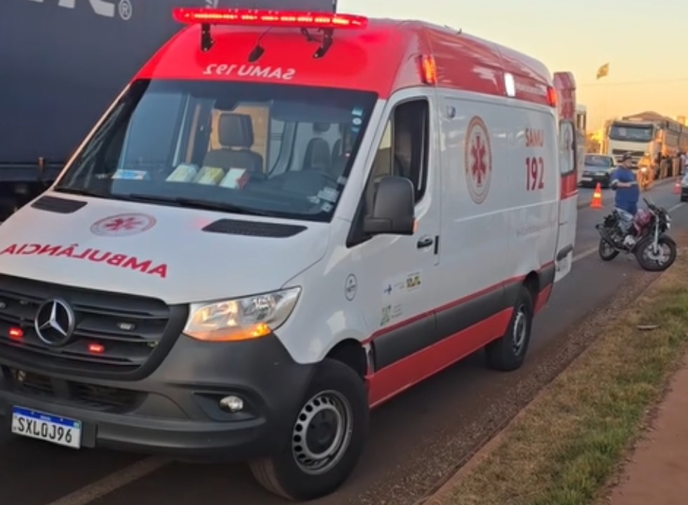 Motociclista fica gravemente ferido em acidente no Trevo do Catuaí, em Maringá