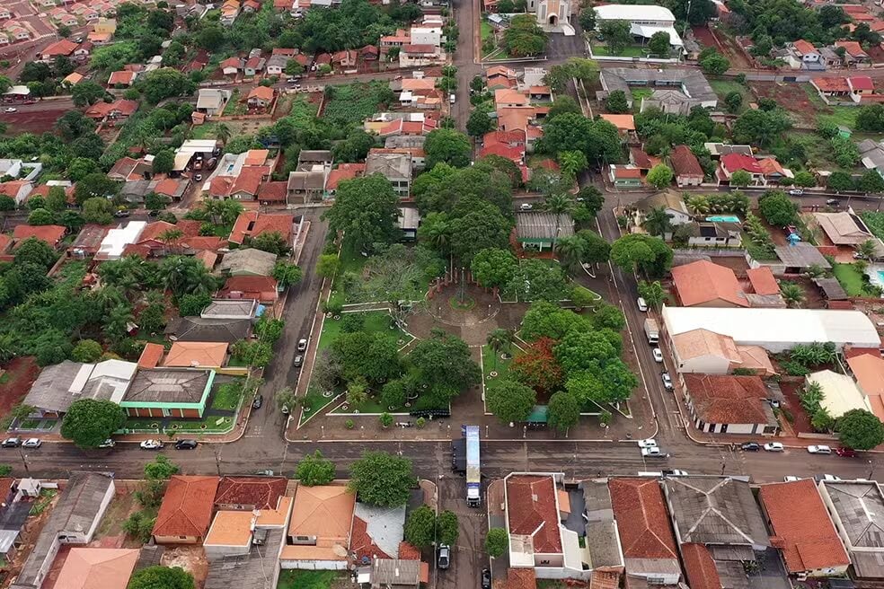 Paraná anuncia concurso público com 25 vagas e salários de até R$ 13,8 mil