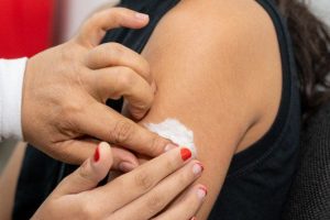 Perdeu a vacina contra o HPV? Ministério da Saúde amplia prazo para jovens de 15 a 19 anos