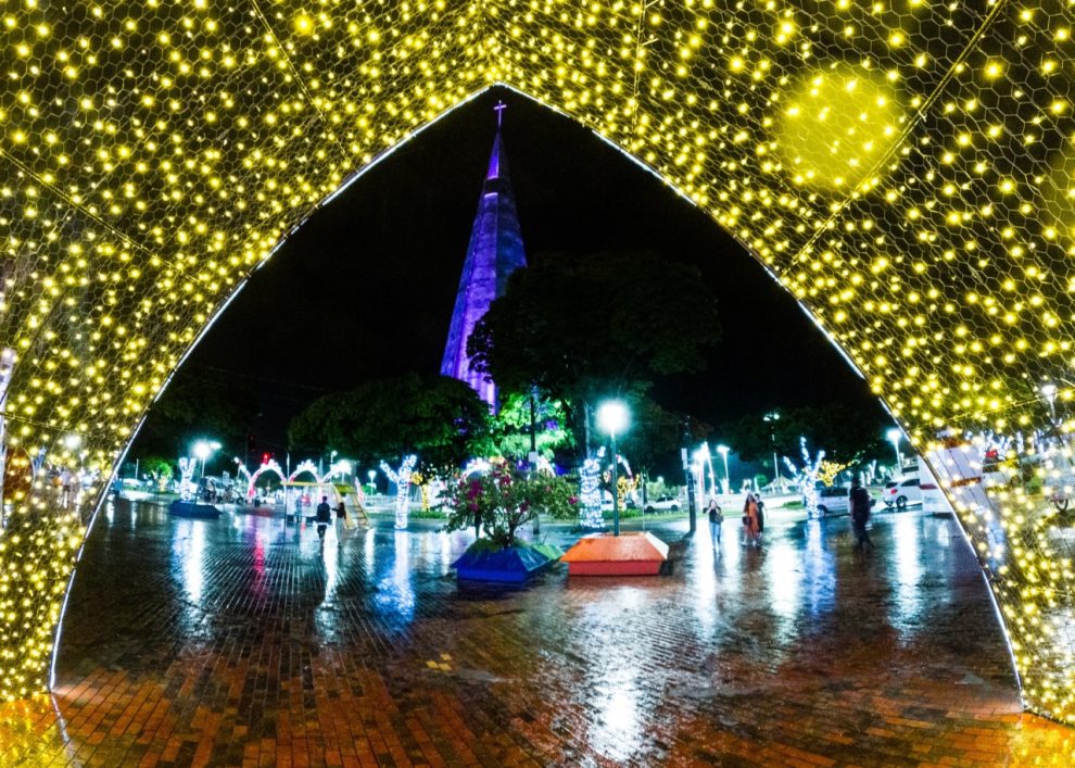 Prefeitura volta atrás e decide manter a marca "Maringá Encantada" para o Natal