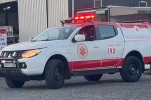 Trabalhador tem perna esmagada por caminhão em empresa de Maringá