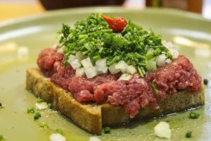 prato típico no Paraná entra em ranking das melhores comidas do Brasil; veja lista completa