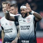 Contratos “tóxicos” e dívida bilionária: o alerta da consultoria para o Corinthians