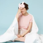 Dormir mal pode envelhecer o cérebro em até um ano, aponta estudo