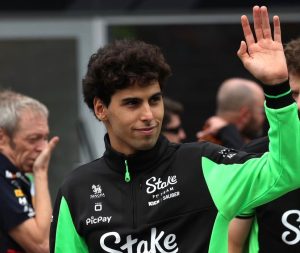 Ferrari avalia contratação de Gabriel Bortoleto para temporada de 2027