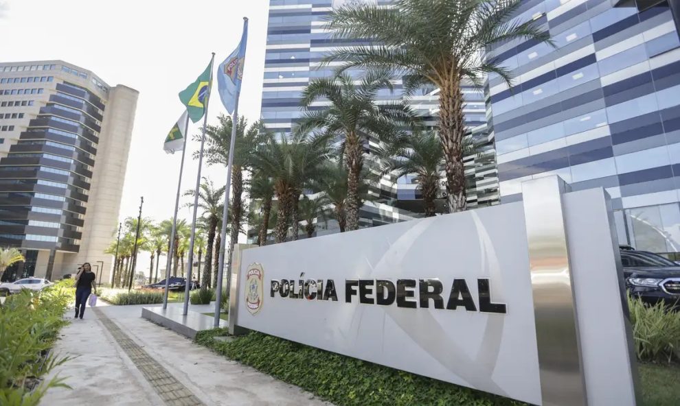 Fraudes no INSS: Polícia Federal deflagra nova fase de operação em oito estados