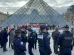 Museu do Louvre sofre assalto! Ladrões roubaram várias joias