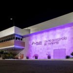 Outubro Rosa: Itaipu ilumina pontos turísticos em apoio a campanha
