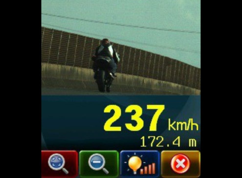 Paraná: Motociclista é flagrado a 237 km/h na BR-369, mais do que o dobro do limite de velocidade