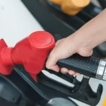 Petrobras reduz em 4,9% preço da gasolina em suas refinarias