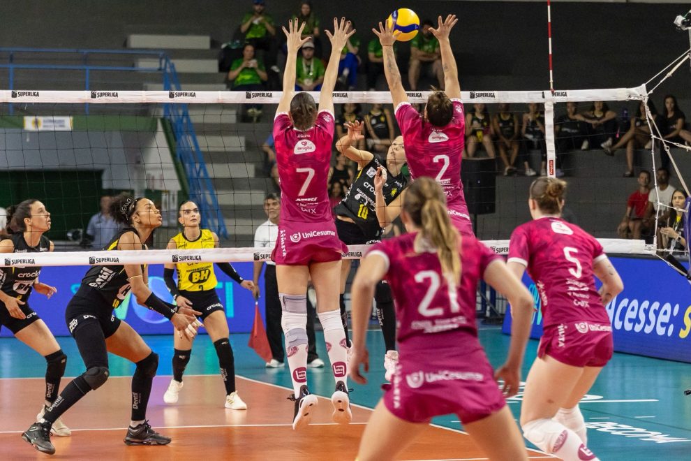 Praia Clube vence o Maringá pela segunda rodada da Superliga Feminina de Vôlei